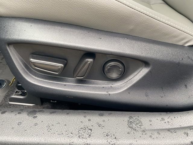 Used 2026 Toyota Camry SE w/ Multimedia Upgrade Package image 17