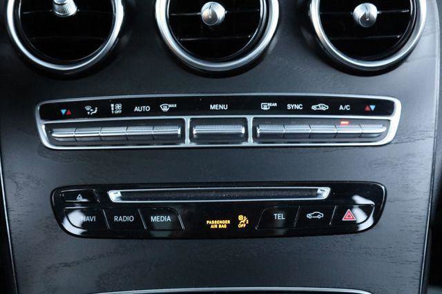 Used 2019 Mercedes-Benz GLC 300 4MATIC image 34