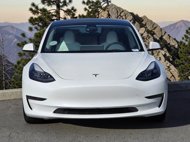 Used 2023 Tesla Model 3 Standard Range RWD image 3
