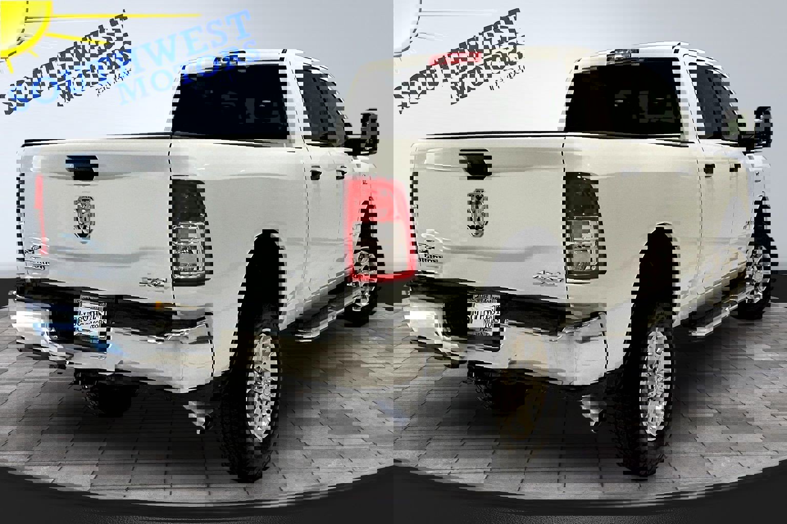 Used 2024 RAM 2500 Big Horn w/ Off Road Package image 6