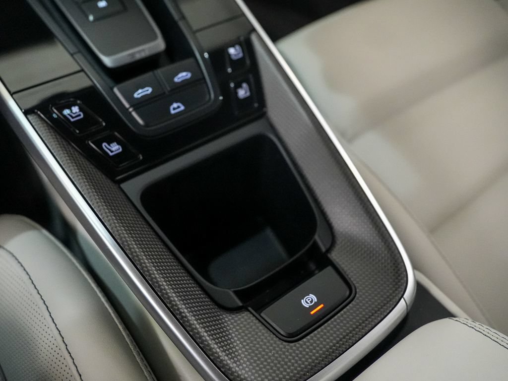 Certified 2024 Porsche 911 Turbo S AWD/4WD image 27