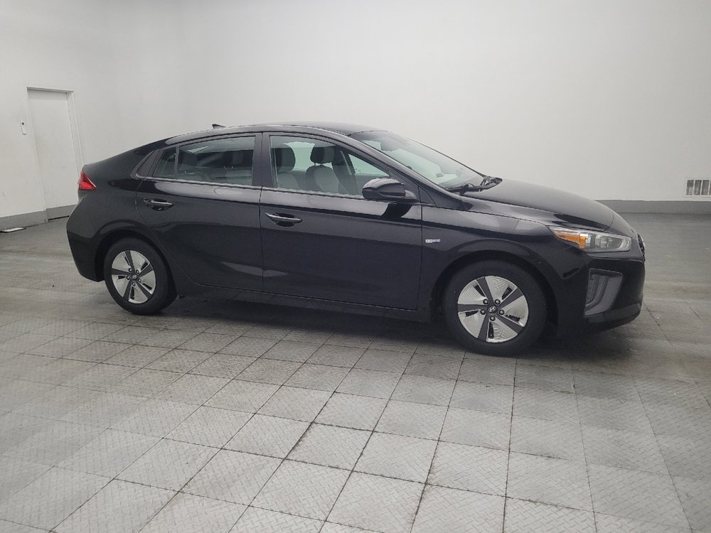 Used 2020 Hyundai Ioniq Blue FWD image 11