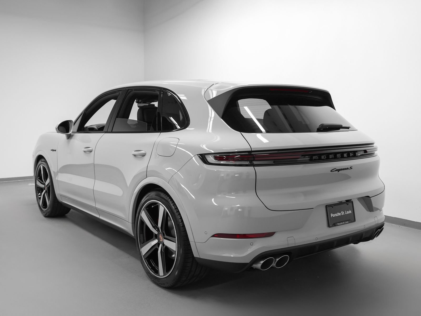New 2026 Porsche Cayenne S AWD/4WD image 3