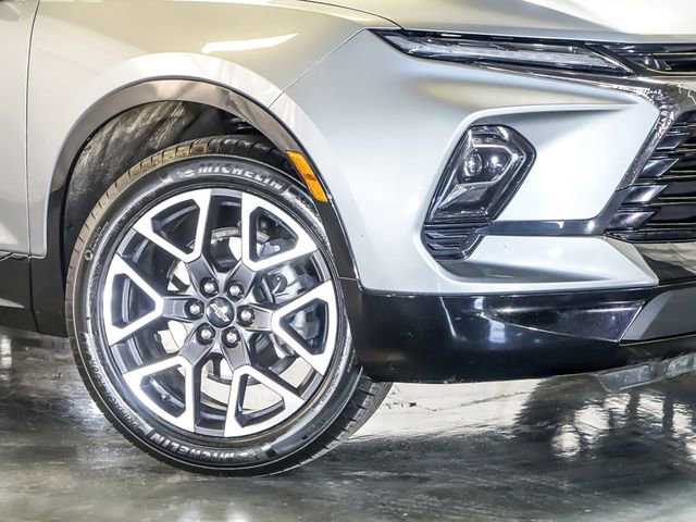 Certified 2025 Chevrolet Blazer RS image 4