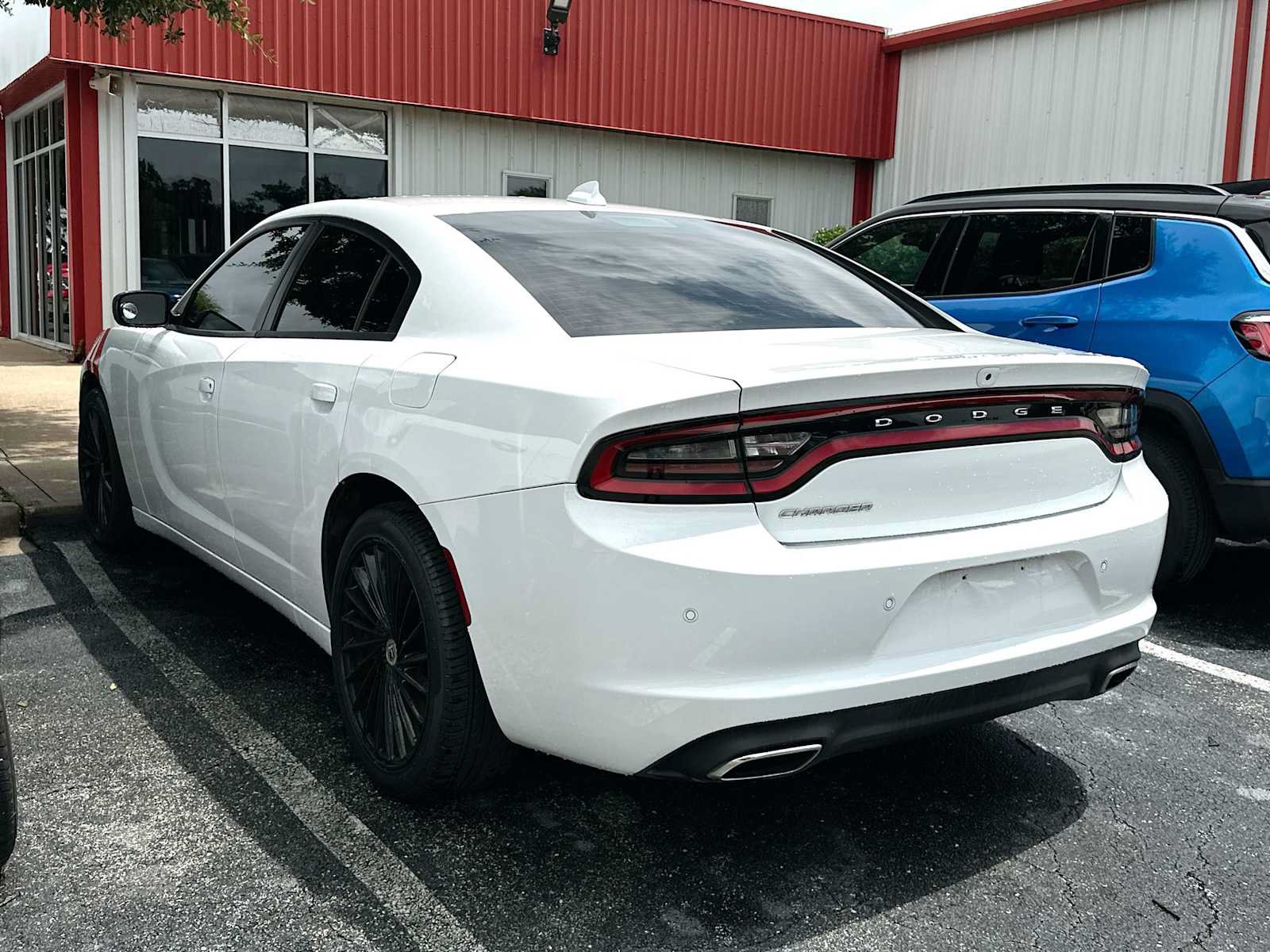 Used 2023 Dodge Charger SXT RWD image 6
