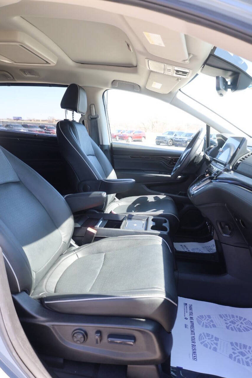Used 2025 Honda Odyssey Elite image 15