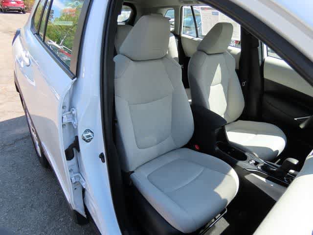 Used 2023 Toyota Corolla Cross L AWD/4WD image 16