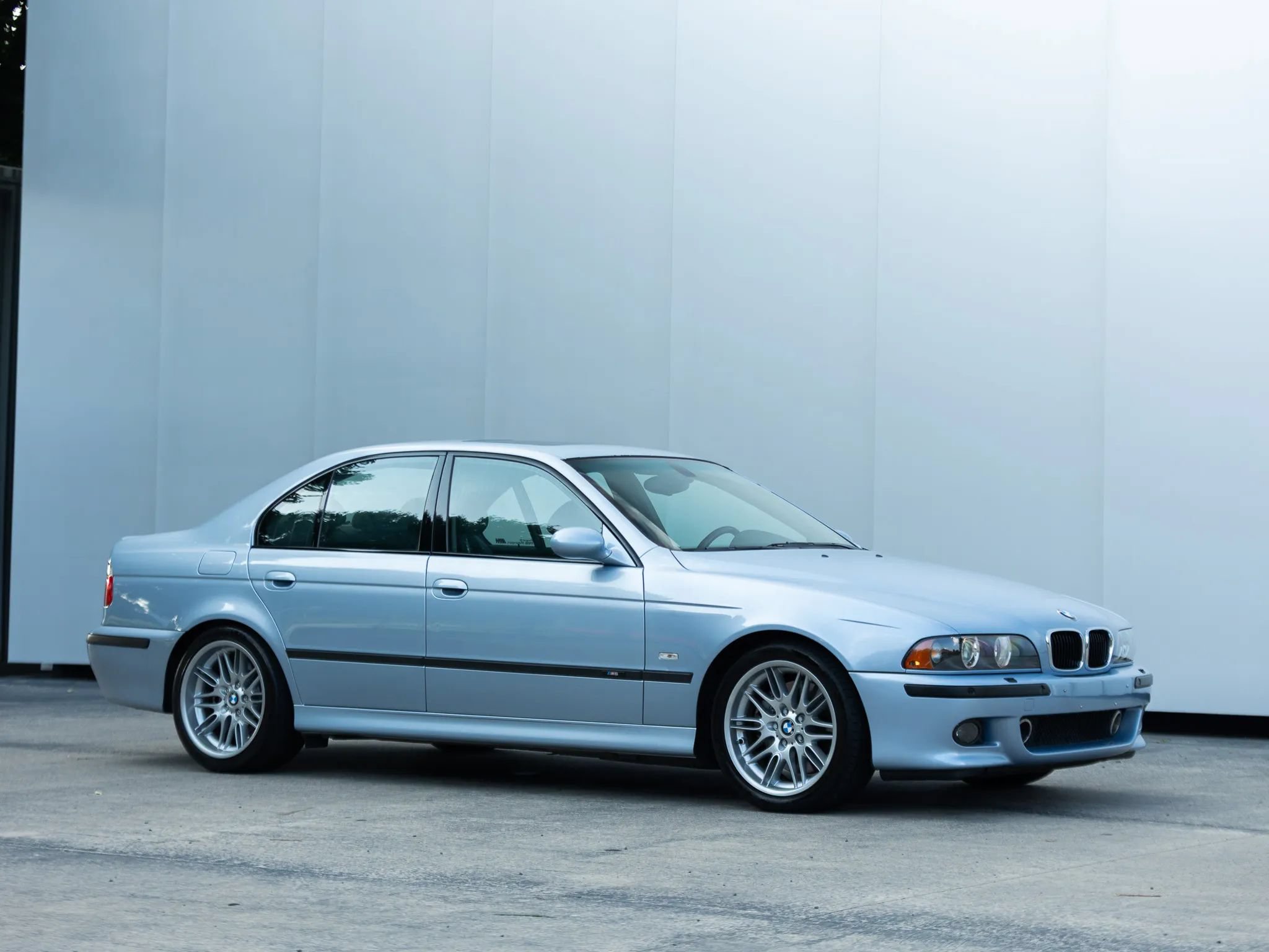Used 2001 BMW M5 RWD image 6