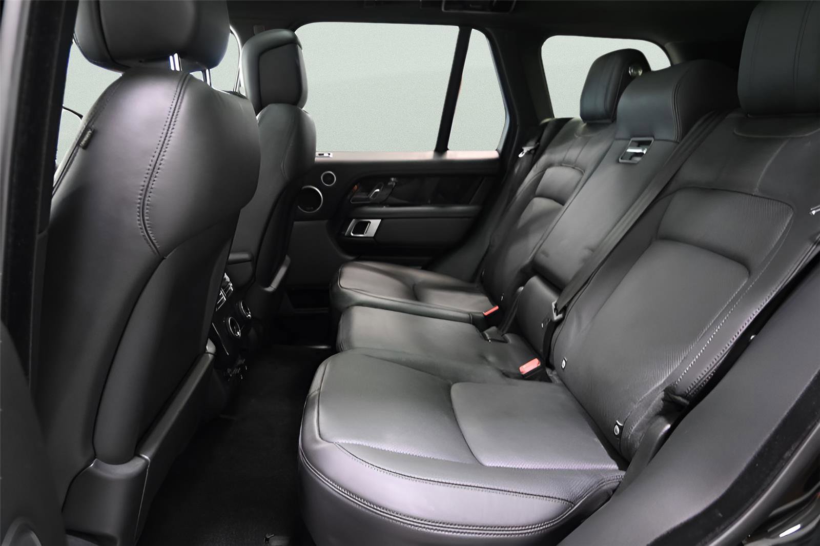 Used 2019 Land Rover Range Rover HSE AWD/4WD image 16