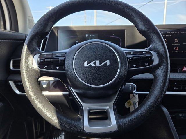 Used 2025 Kia Sportage LX FWD image 17