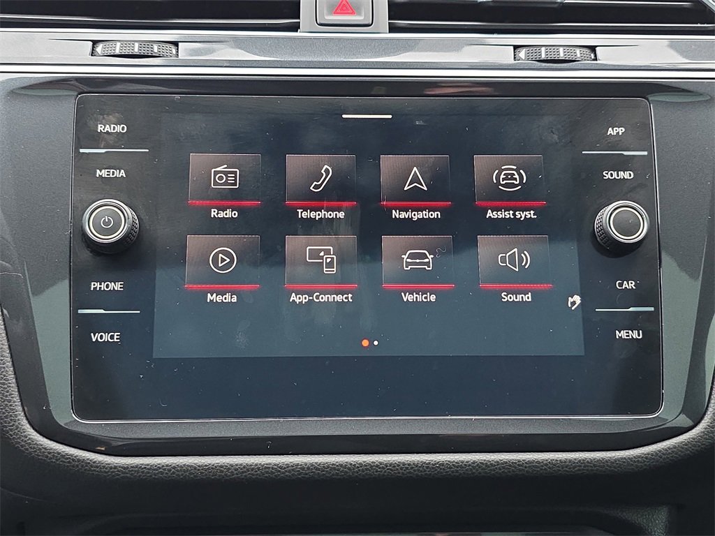 Used 2022 Volkswagen Tiguan SE R-Line image 24