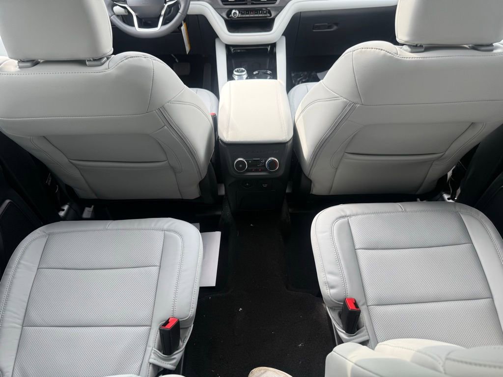 New 2026 Ford Explorer Platinum AWD/4WD image 40