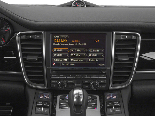 Used 2014 Porsche Panamera S image 9