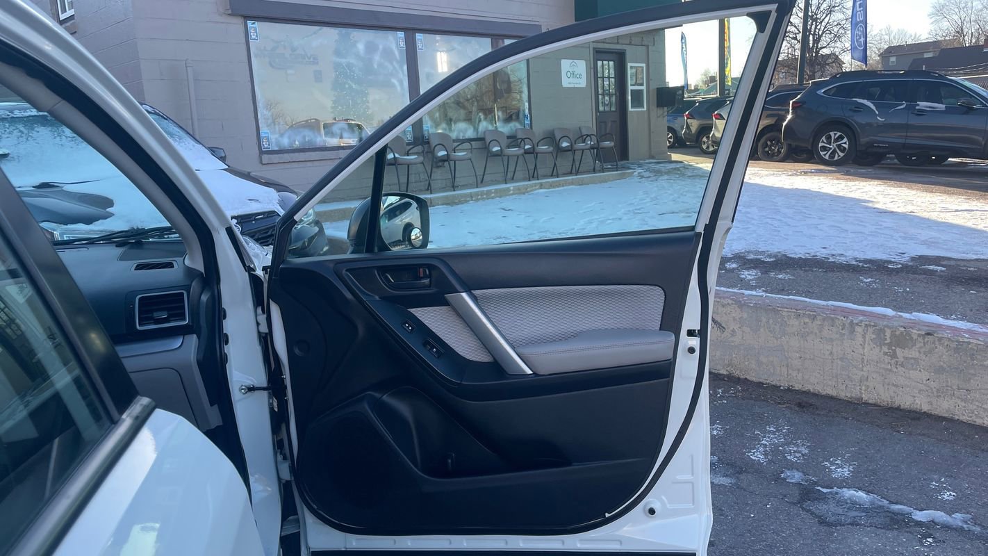 Used 2018 Subaru Forester 2.5i image 11