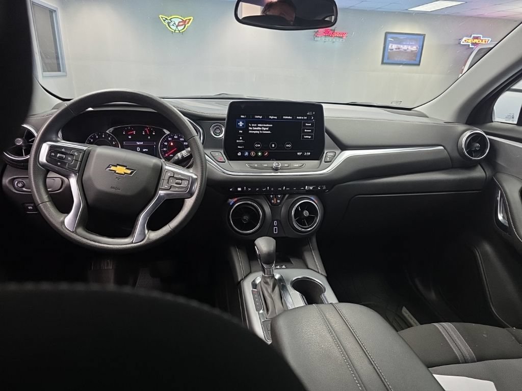 Certified 2024 Chevrolet Blazer LT w/ Convenience Package FWD image 18