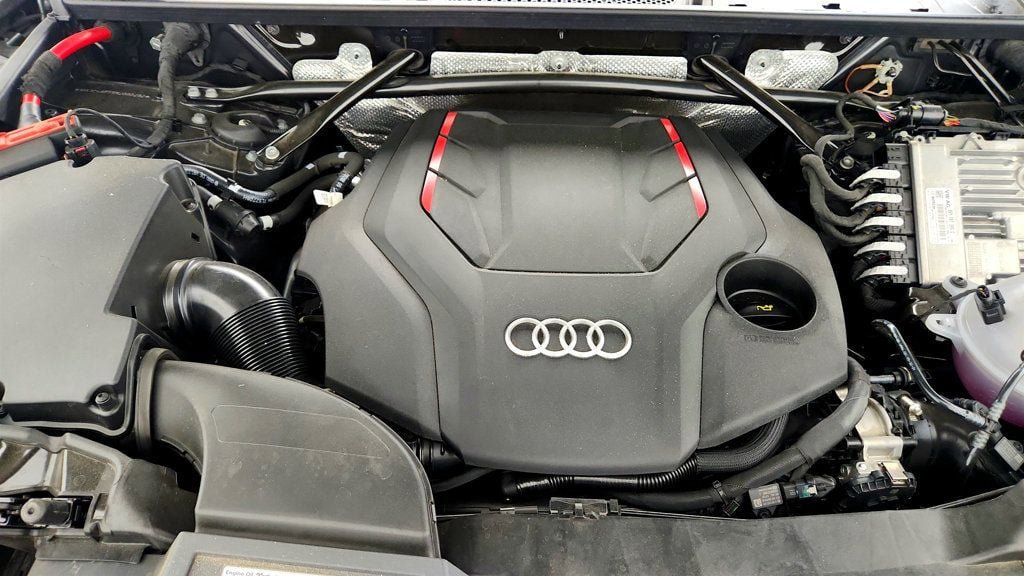 Used 2022 Audi SQ5 Prestige AWD/4WD image 28