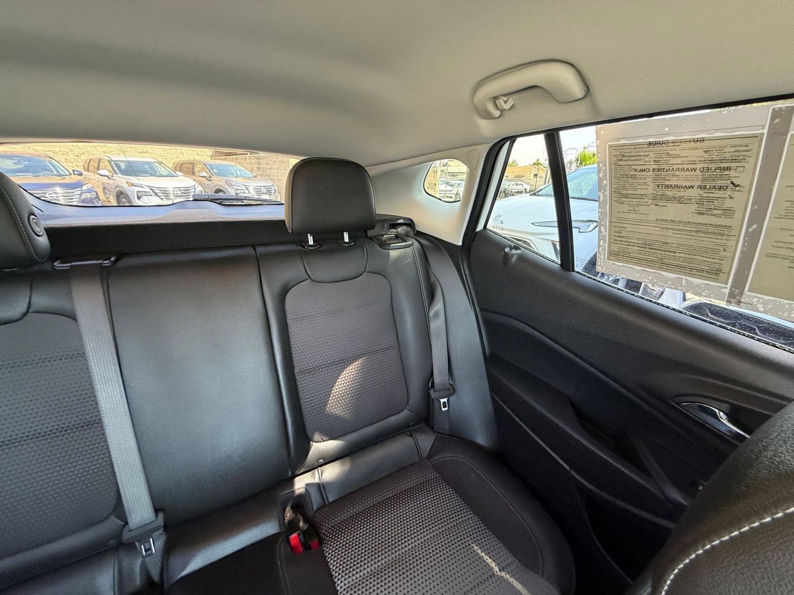 Used 2025 Chevrolet Trax LT FWD image 36