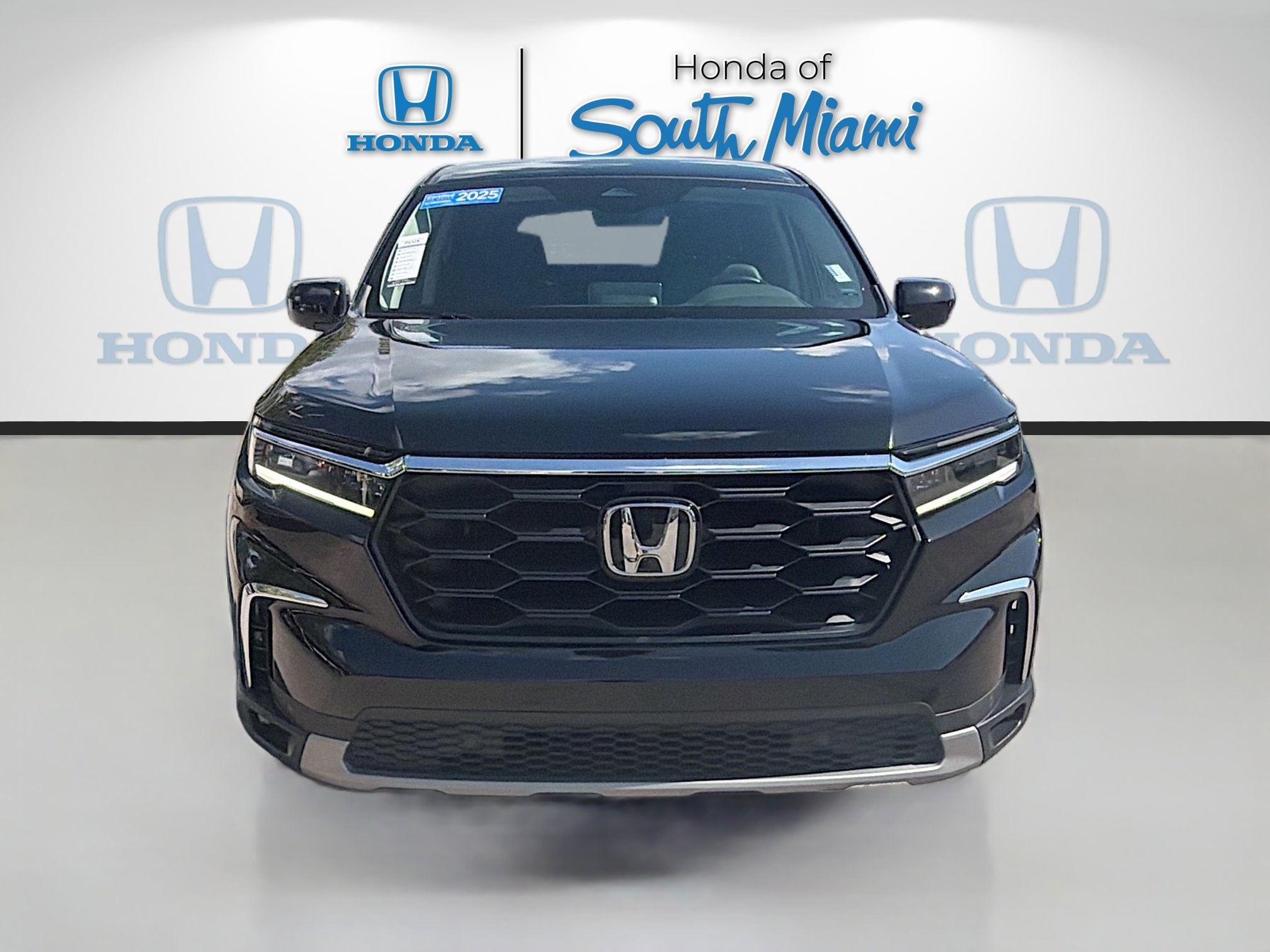 Certified 2025 Honda Pilot EX-L image 2