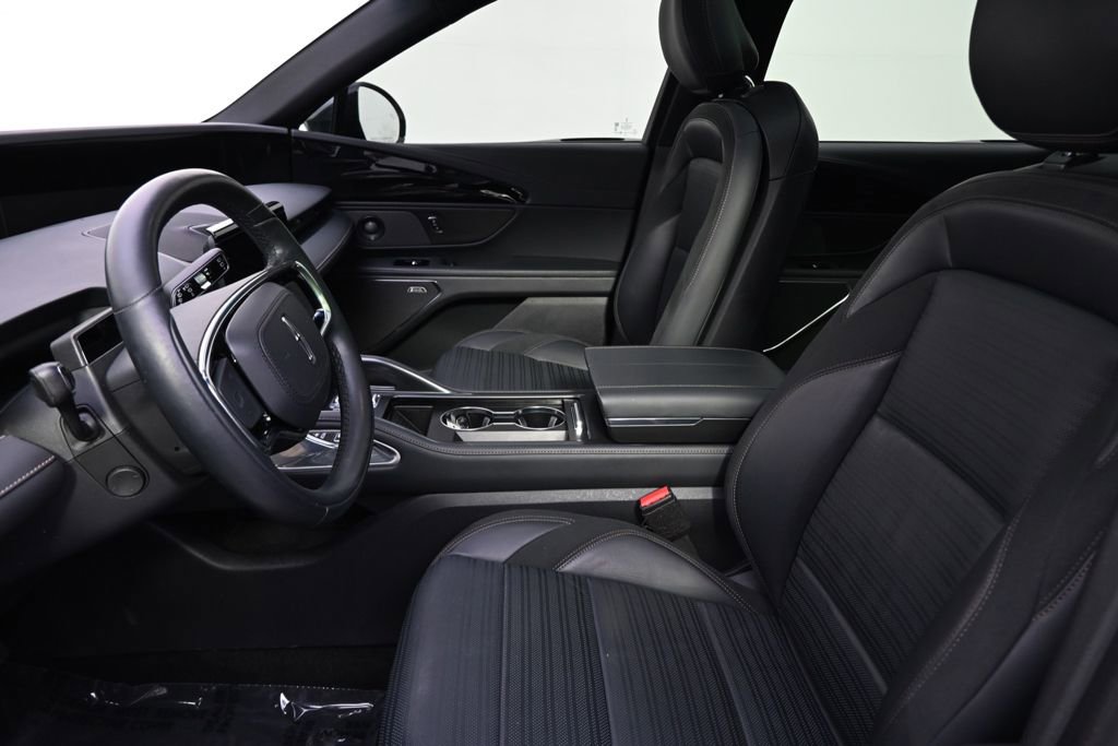 Used 2024 Lincoln Nautilus Reserve w/ Equipment Group 202A AWD/4WD image 11