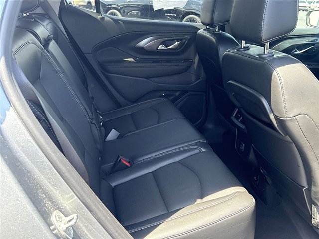 Used 2023 GMC Terrain SLT w/ Infotainment Package II FWD image 27