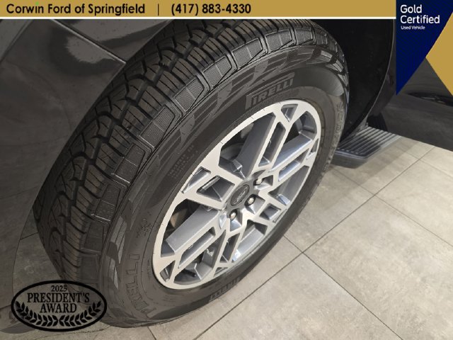 Certified 2025 Ford Expedition Active AWD/4WD image 42