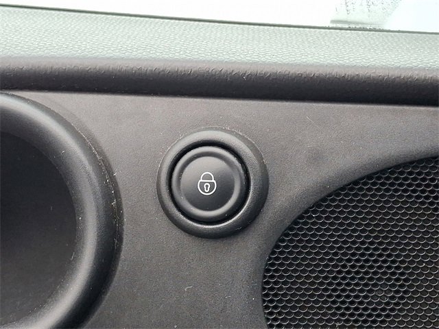 Used 2014 MINI Cooper Paceman image 25