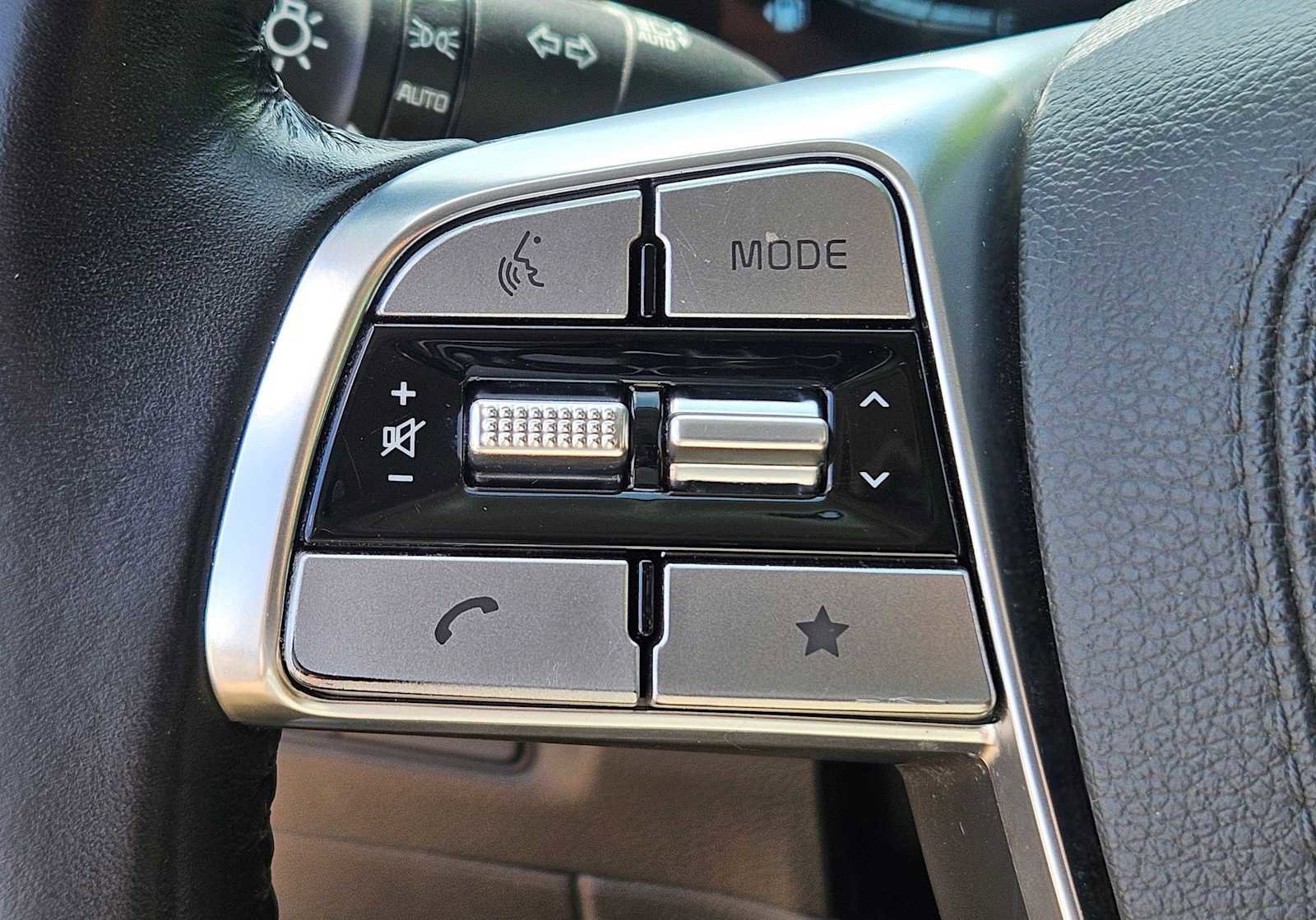 Used 2025 Kia Telluride S image 23