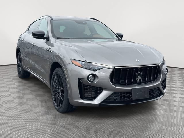 Used 2022 Maserati Levante GT AWD/4WD image 4