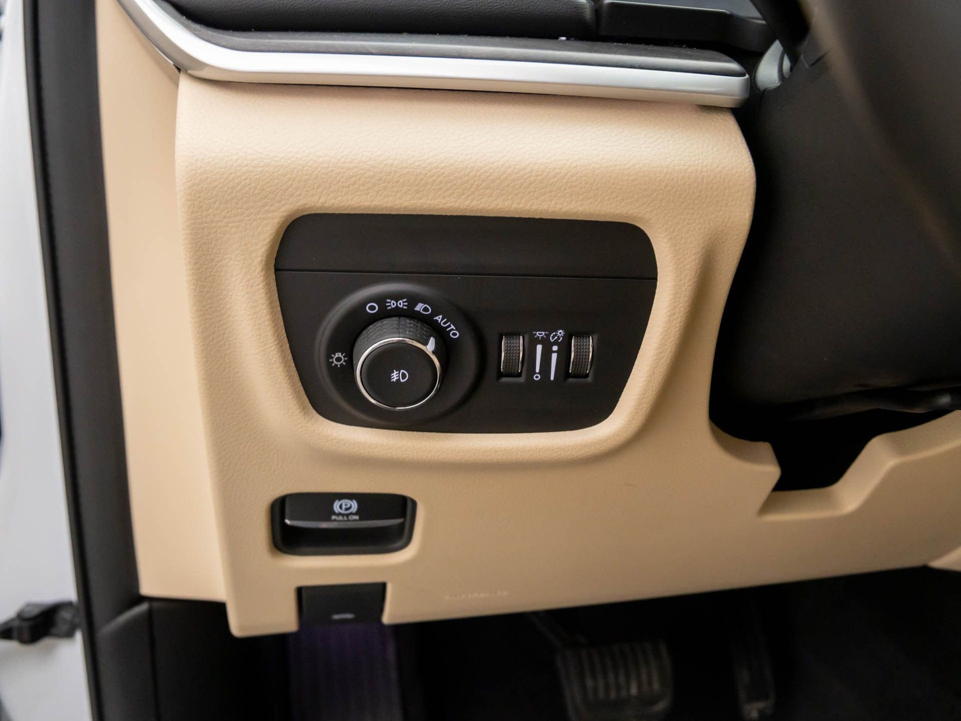 Used 2021 Jeep Grand Cherokee L Limited w/ Trailer Tow Group (B) image 22