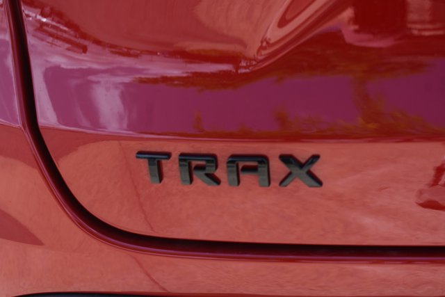 New 2026 Chevrolet Trax LT w/ Sunroof Package FWD image 7