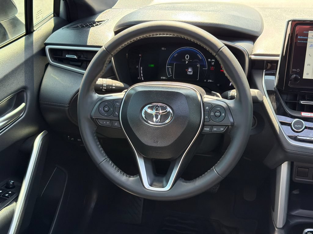 Used 2025 Toyota Corolla Cross AWD Hybrid w/ Convenience Package image 28