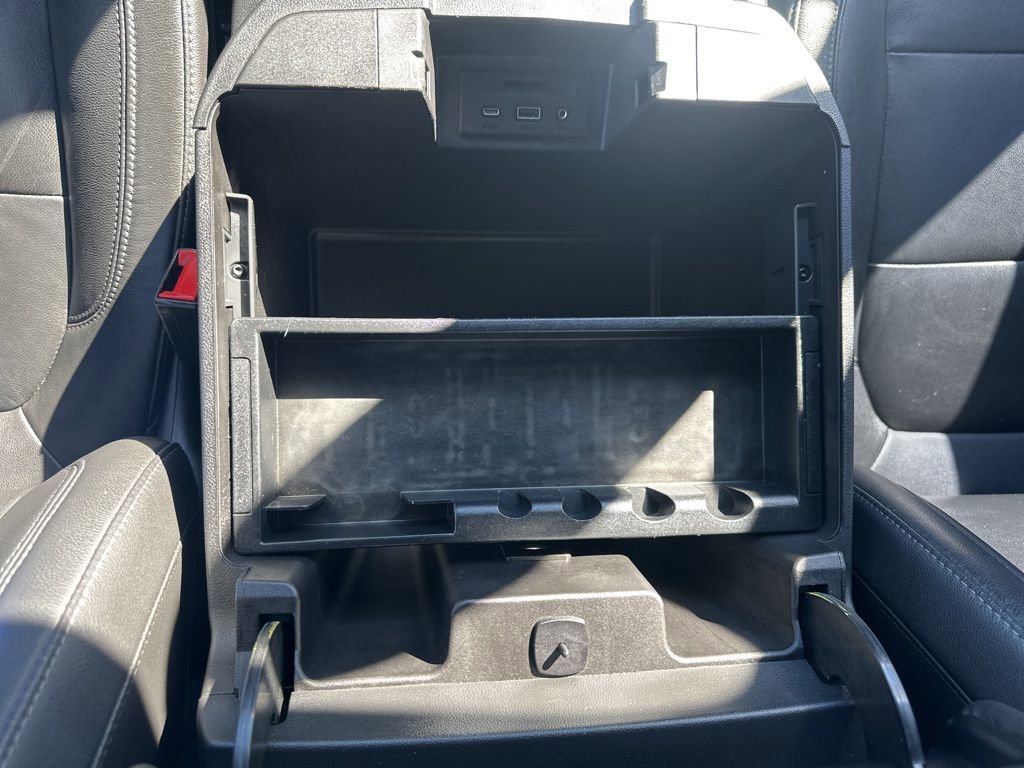 Used 2020 Chevrolet Silverado 1500 LT Trail Boss w/ Midnight Edition image 7