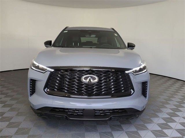 Certified 2025 INFINITI QX60 Luxe w/ Black Edition image 11