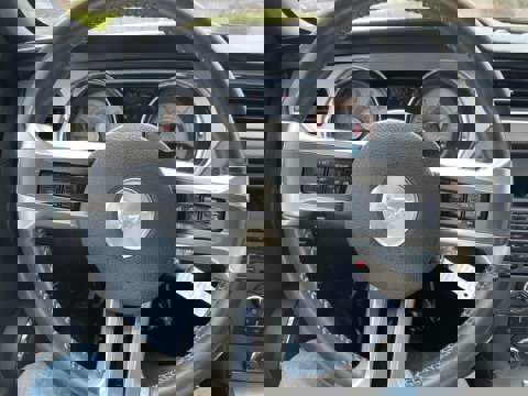 Used 2010 Ford Mustang Coupe image 11