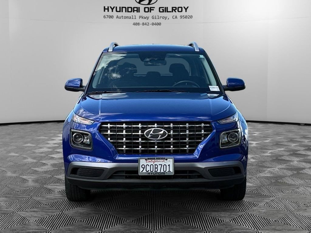 Used 2022 Hyundai Venue SEL image 2