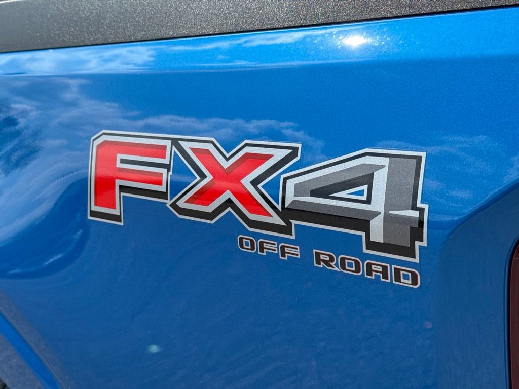 Used 2026 Ford Maverick XLT w/ XLT Luxury Package AWD/4WD image 2