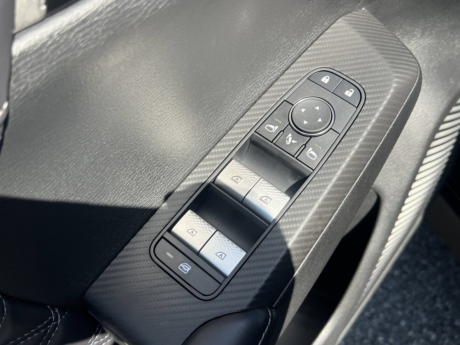 New 2026 Nissan Rogue Platinum AWD/4WD image 15