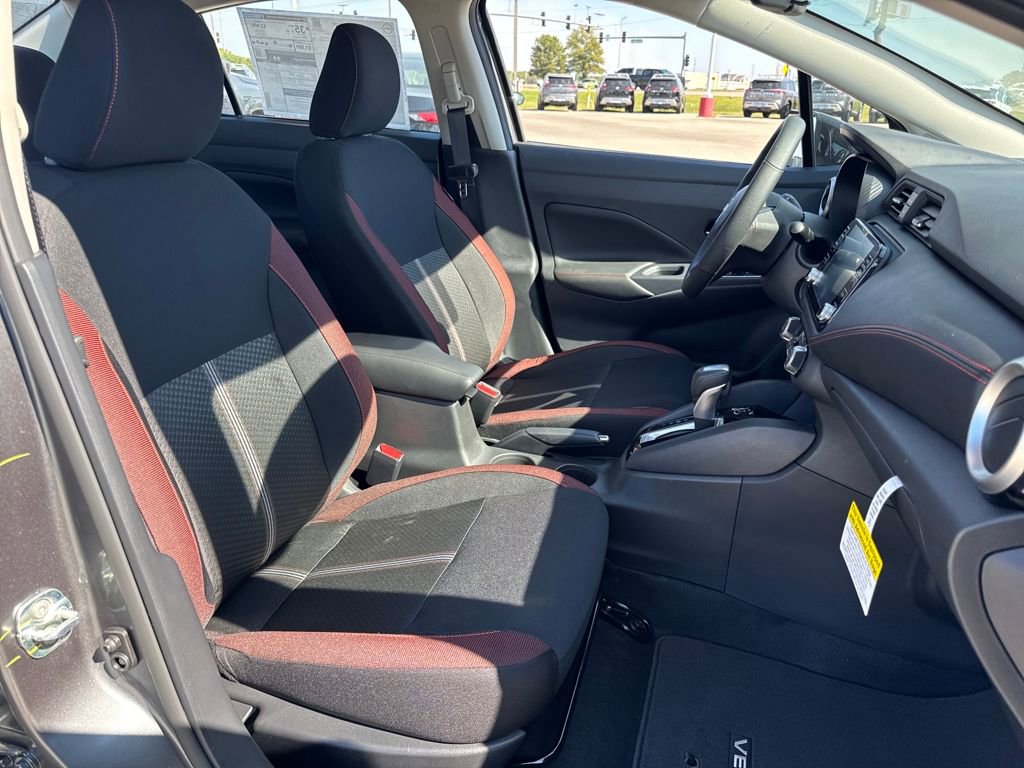 New 2025 Nissan Versa SR w/ Trunk Package image 12