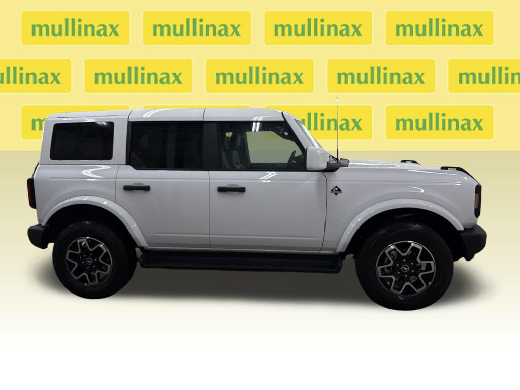 New 2026 Ford Bronco Outer Banks AWD/4WD image 2