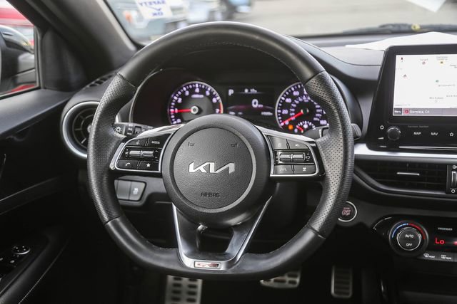 Used 2022 Kia Forte GT-Line w/ GT-Line Premium Package image 17