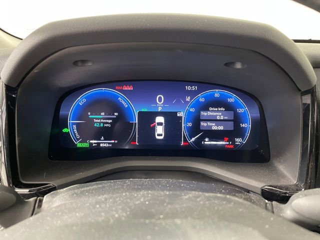 Used 2025 Toyota Camry XLE AWD/4WD image 5