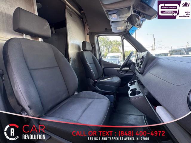 Used 2019 Mercedes-Benz Sprinter 170 image 28