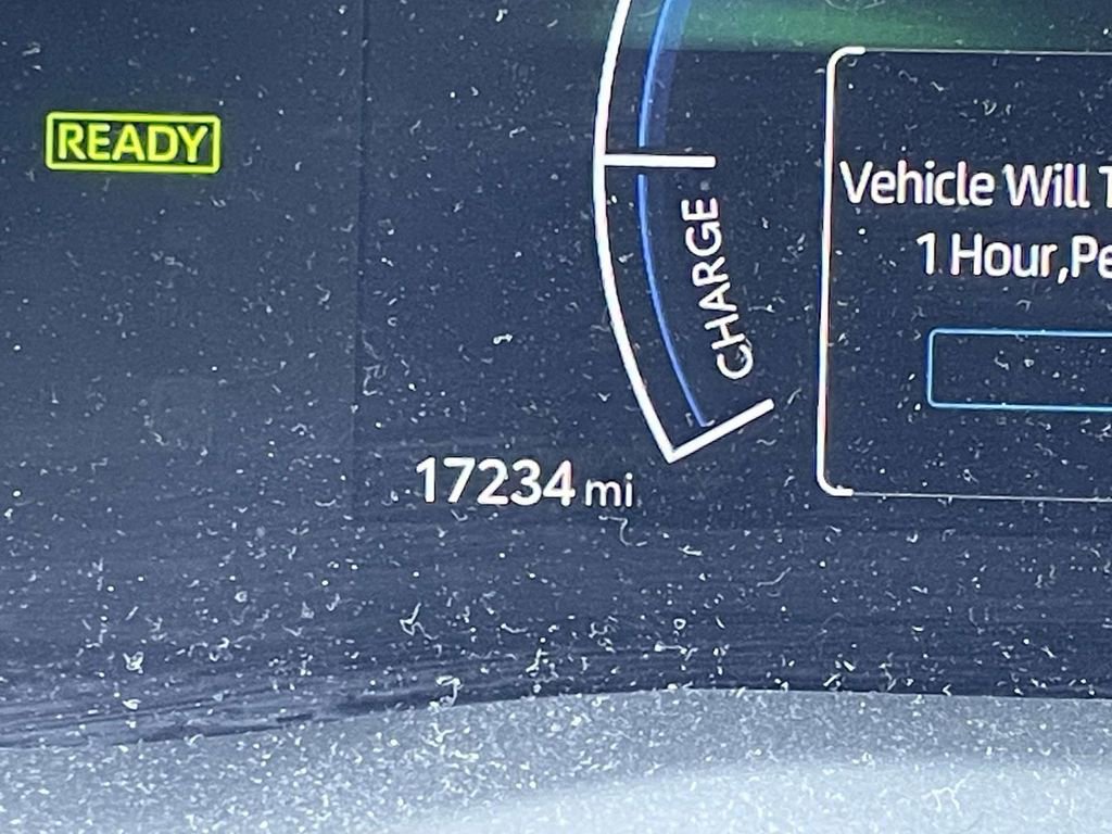 Used 2025 Toyota Camry SE w/ Convenience Package image 37