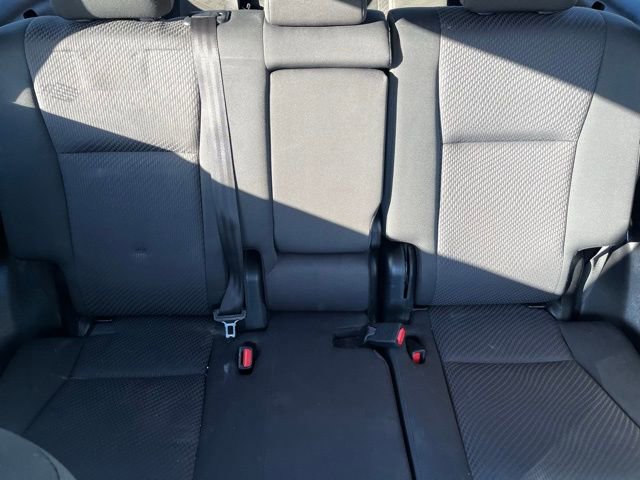 Used 2019 Toyota Highlander LE AWD/4WD image 10