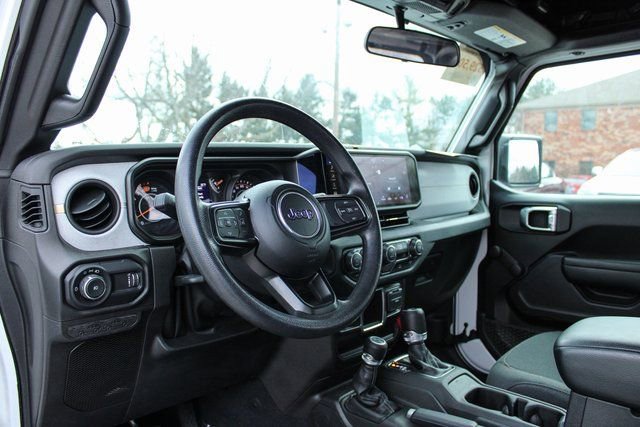 Used 2024 Jeep Wrangler Sport image 15