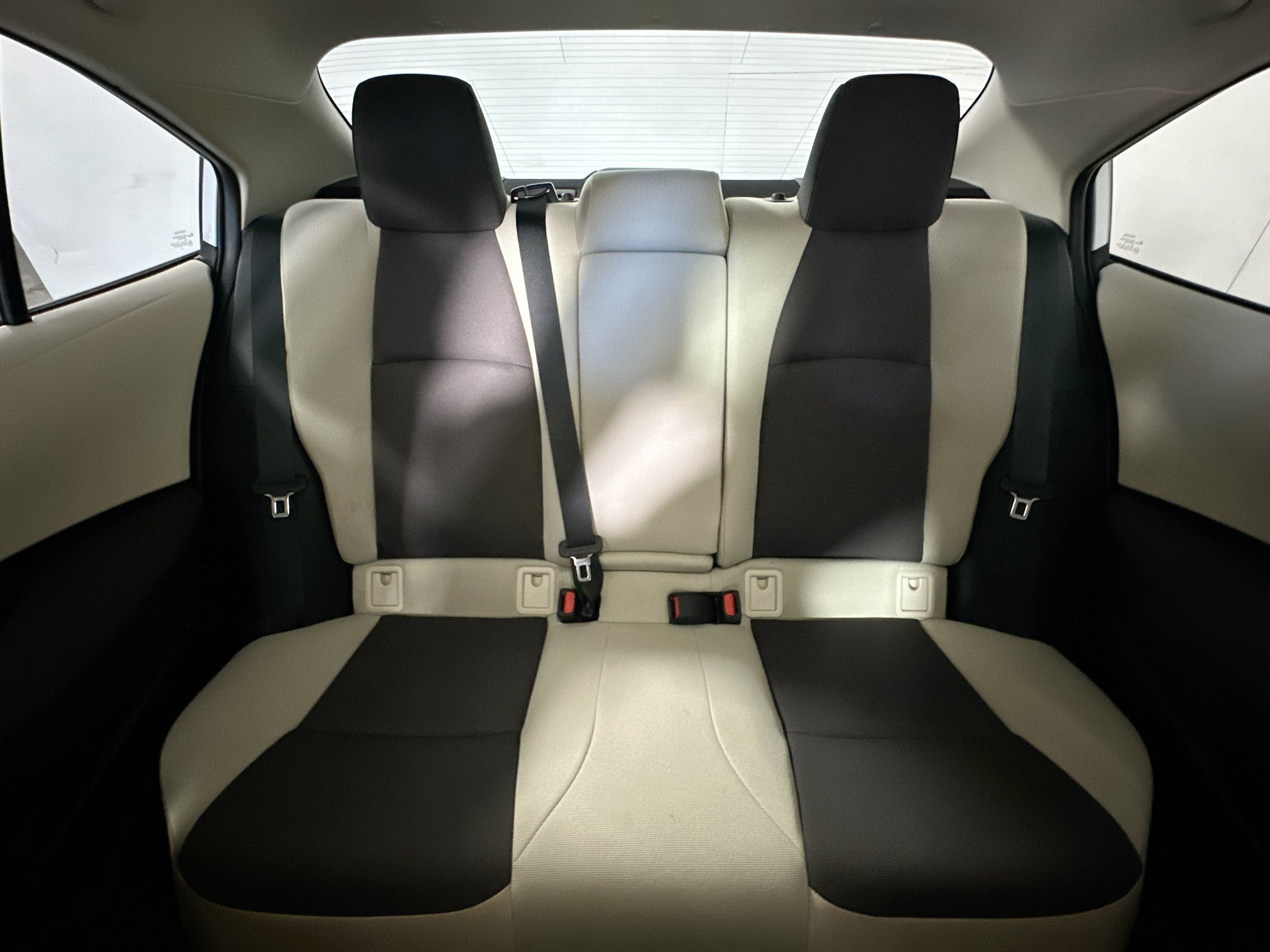 Certified 2025 Toyota Corolla LE FWD image 29