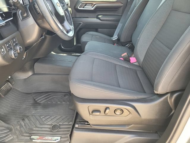 Certified 2023 Chevrolet Silverado 1500 LT w/ Z71 Off-Road Package AWD/4WD image 19