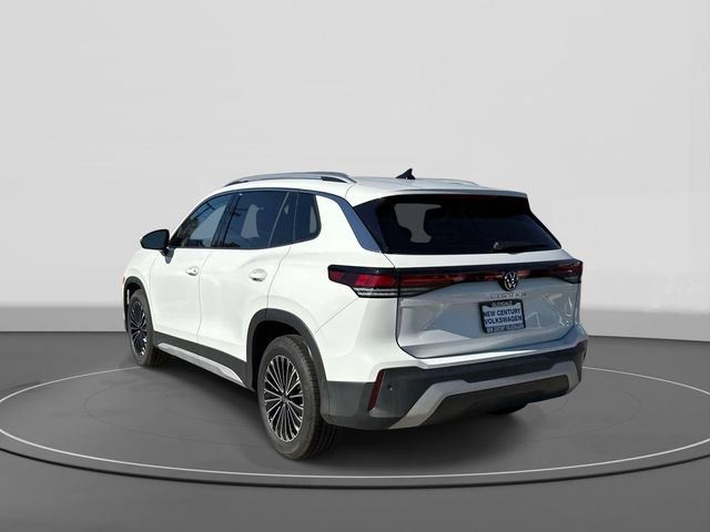Certified 2025 Volkswagen Tiguan S w/ 18" Wheel Package FWD image 3