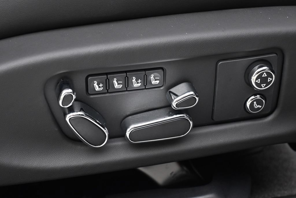 Used 2024 Bentley Continental GT AWD/4WD image 17