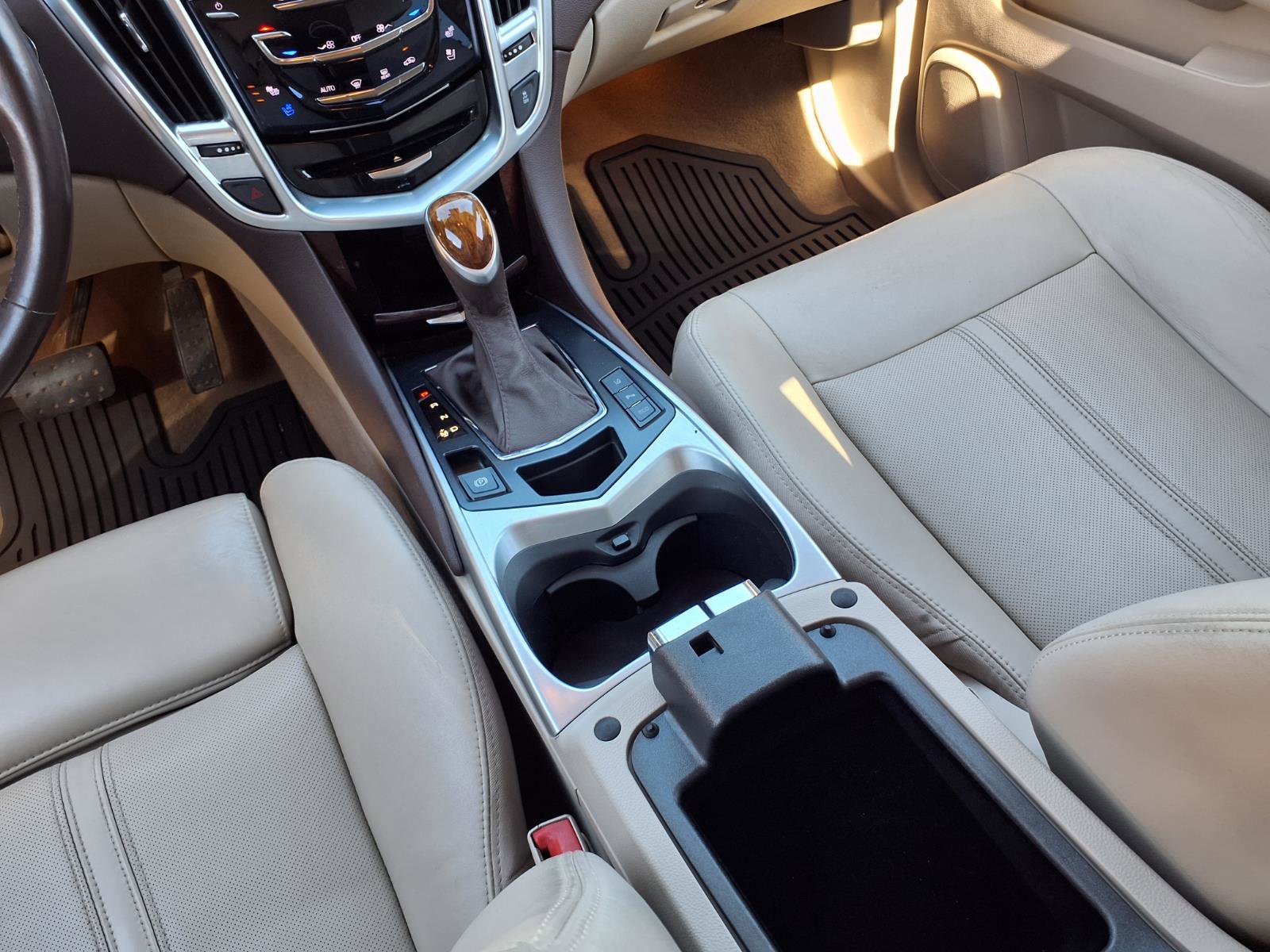 Used 2015 Cadillac SRX Premium AWD/4WD image 11